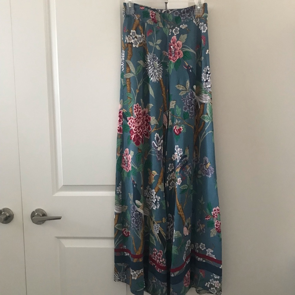 H&M wide pants, blue with floral print, XS